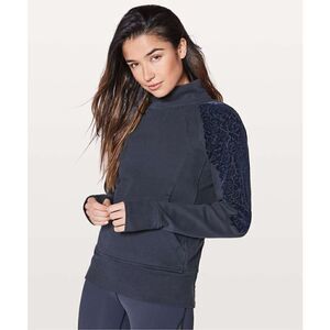 Lululemon Women’s Floral Flock Pullover - Midnight Navy